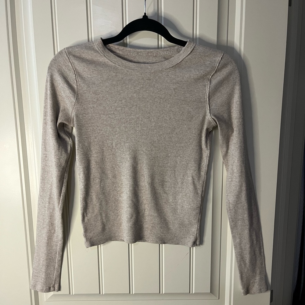 ✨🤍 Hollister Oatmeal ribbed Long Sleeve | Cozy & Minimal 💕